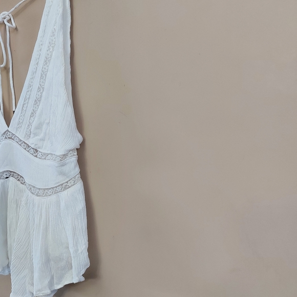 Free People Bohemian white crop tank top with lace accent - Picture 3 of 6